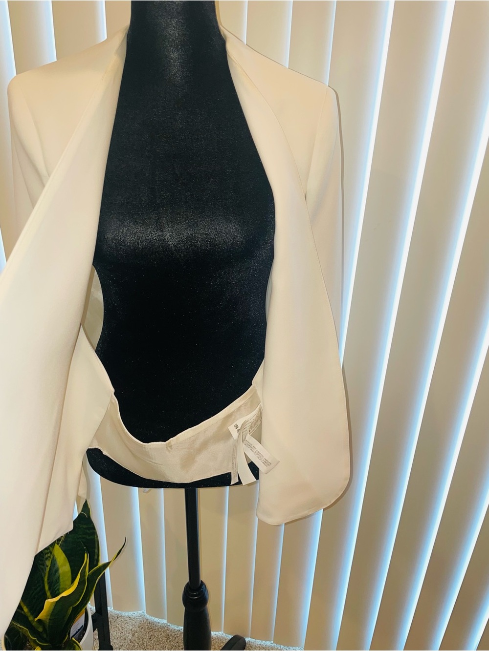 Zara Woman Cream Blazer with open arm Detail - Picture 5 of 6